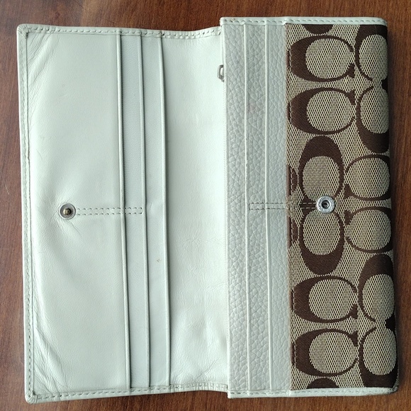 Coach Wallet - Picture 2 of 3